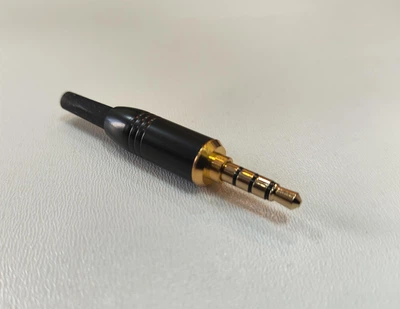 Разъём mini Jack 3.5, кабельный, 4 контакта, прямой штекер, удлиненная разъемная часть для мобильных устройств, на кабель D< 6.0 мм, контакты- латунь /покрытие золото, цвет- никель, I-Taki (Южная Корея)