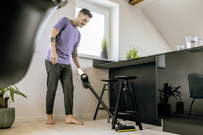 Акумуляторний пилосос Karcher VC 4 Cordless myHome (1.198-630.0)