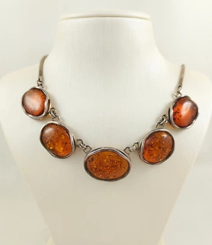 Серебряное колье с балтийским янтарем 1005NЕС-k