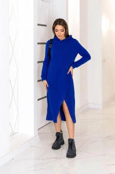 Теплое трикотажное платье миди с капюшоном Fashion 46/48 электрик
