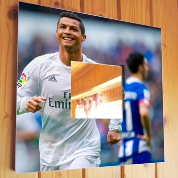 Декоративне дзеркало "Кріштіану Роналду. Ronaldo. Футбол" для футболістів і фанатів прикраса спальні, спорт клубу