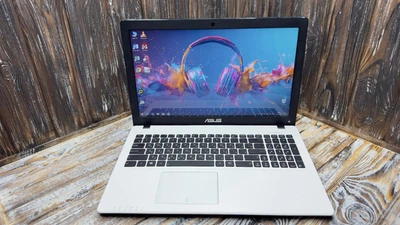 Ноутбук Asus X550C (15.6" HD, Intel Pentium 2117U, Intel HD) (4331) Б/У
