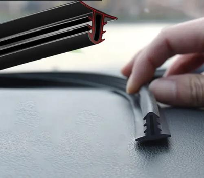 Автомобильный уплотнитель для приборной панели T type 1,6м (ТЮН124)