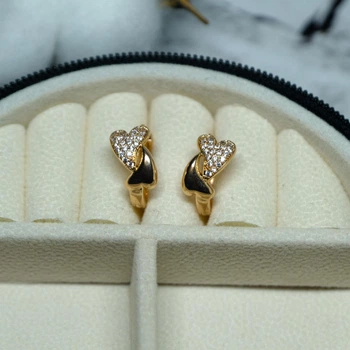 Сережки Xuping Jewelry Сердечки с белым цирконом из медицинского сплава 15х8 мм XC-2690