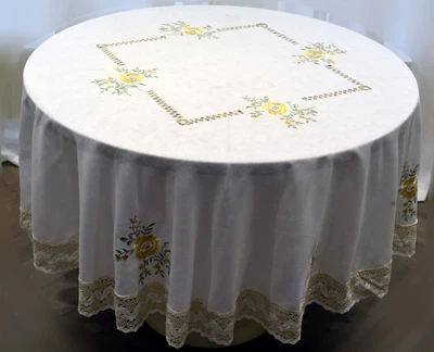 Скатертина кругла біла з бавовни з вишивкою, розміром 180 см, модель 23670