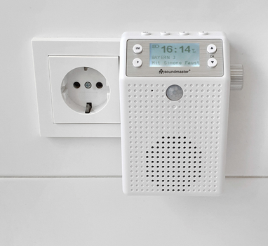 Настенный радиоприемник DAB+/FM Soundmaster DAB60WE с детектором движения и Li-On аккумулятором 1200 мАч