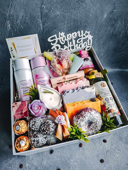 Подарунковий бокс краса і догляд Beauty Box для жінки дівчини мами на день народження Набір косметики у подарунок
