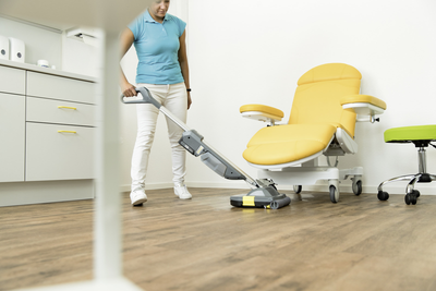 Акумуляторний пилосос Karcher BR 30/1 C Bp Pack 18В/3.0 Агод