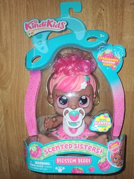 Игровой набор Kindi Kids blossom berri Scented Sisters Doll Accessories Berry Moose toys 50125