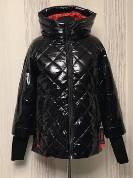 Женская демисезонная куртка большого размера UF-fashion Laura - ЛВР лак XXL (54-56) черный с красным
