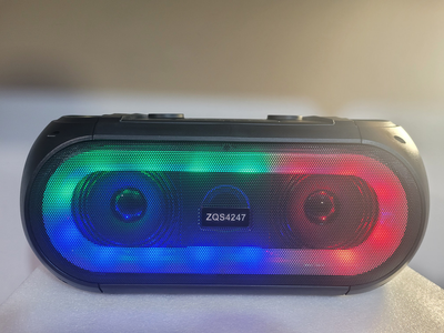 Портативная музыкальная акустика ZZX ZQS4247 (2MIC+MP3+USB+FM+BT)