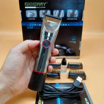 Професійна акумуляторна машинка триммер для стрижки волосся електрична Geemy GM-882 Pro Сріблястий + 4 Насадки
