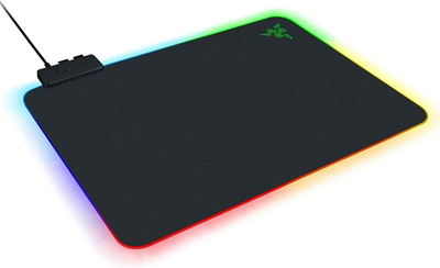 Килимок для миші Razer Firefly V2 (RZ02-03020100-R3M1)