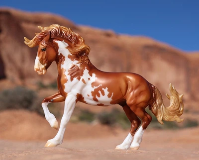 Mojave traditional мустанг жеребець Breyer 1871