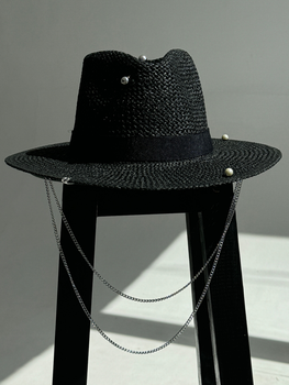 Шляпа Федора женская D.Hats из рафия с двойной цепью серебро черная