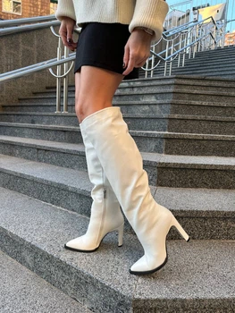 Жіночі чоботи демісезонні ShoesBand Молочного кольору натуральна шкіра на підборах 37 (24 см) (S27041д)