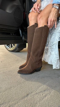 Женские демисезонные сапоги казаки ShoesBand Шоколадного цвета