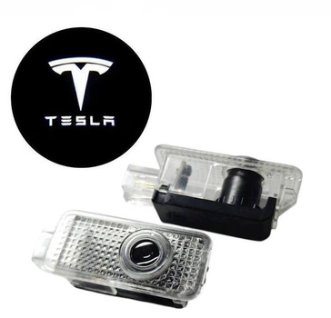 Подсветка двери с логотипом Tesla