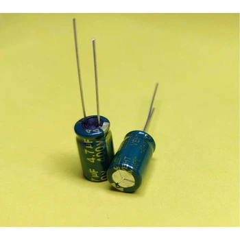 Конденсатор 4,7мкф 400в 105С 8x13