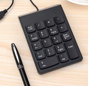 Проводная цифровая клавиатура / цифровой блок Numpad с кабелем USB для компьютера и ноутбука, 18 клавиш, черная (99091792)
