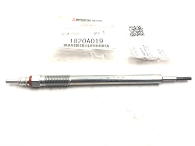 Оригинальная свеча накаливания 1820A019 OUTLANDER III, XL 2.2D, Аутлендер