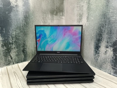 Ноутбук Stonebook Pro P105E 15.6" (1920x1080) FHD IPS \ i5-10210U \ 16 GB \ SSD 512 M.2 \ ГАРАНТИЯ - Б/У