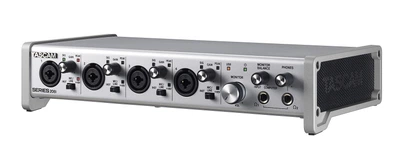 Аудіоінтерфейс Tascam Series 208i
