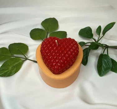 Силиконовая форма для свечей Сердце с сердечками