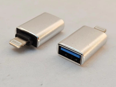 Адаптер для флешки для айфона Переходник Lightning - > USB OTG Female для флешки iPhone Серебро