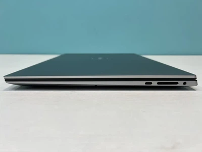 Ноутбук Dell Precision 5550 і7-10875H 8ядер 16Gb 256Gb FHD IPS 15,6” T2000 4GB б/в