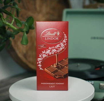 Молочний шоколад Lindt Lindor Milch 100 гр
