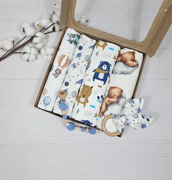 Набор для новорожденного: 4 пеленки и грызунец с держателем a.l.babybox Космос
