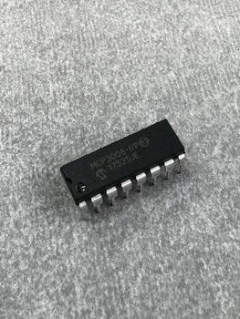 Микросхема MCP3008-I/P (DIP16)