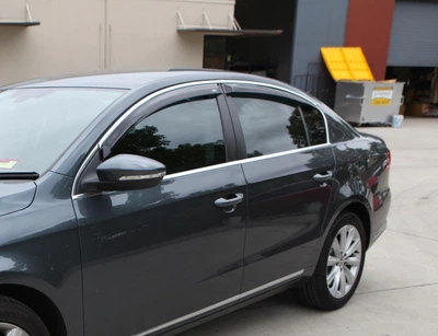 Дефлекторы окон ветровики Volkswagen Passat B6 SD 05-15 с хром молдингом HIC Фольксваген Пассат Б6 АМ0002361