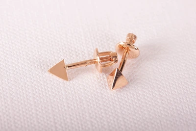 Золоті сережки гвоздики у формі трикутника S-0065