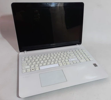 Ноутбук 15.5" Sony VAIO Fit 15, Pentium 2117U (1.8 GHz) 4GB DDR3, GeForce GT 740M, 500Gb HDD Б/У