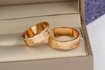 Обручка Xuping Jewelry гранований малюнок грецький візерунок 8 мм р 18