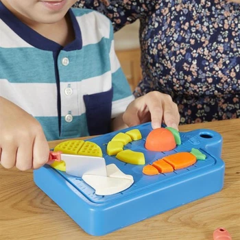 Набор для творчества Play-Doh Маленький Шеф с пластилином (F6904) 5052594