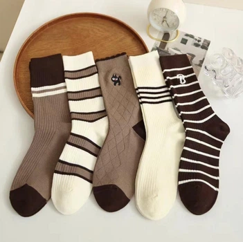 Носки женские, высокие с рисунками, хлопковые, 35-40р. Набор 5 шт, бело-коричневые