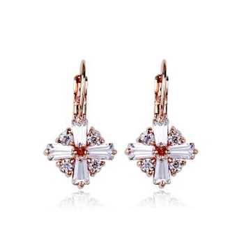 Серьги с кристаллами Сваровски 5321576 2,5см*14мм Белый