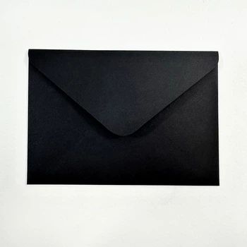 Конверт С6 из дизайнерской бумаги с треугольным клапаном Черный Creative board black 120г/м² 162×114 мм