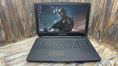 Ноутбук Dell Alienware 17 R2 (17.3" FHD, Core i7-4710HQ, GTX 970M 3 GB) (4609) Б/У