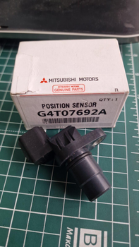 Датчик скорости Mitsubishi MR567292