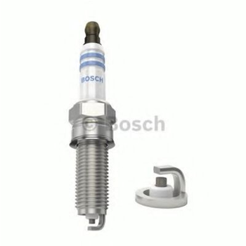 Свеча зажигания Bosch (0 242 135 545)