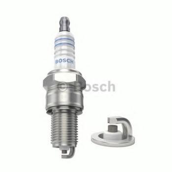 Свеча зажигания Bosch (0 242 225 599)