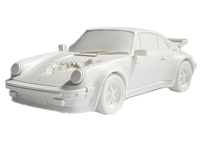 Фігурка Porsche 911 Turbo Eroded Деніел Аршам Біла 30 см