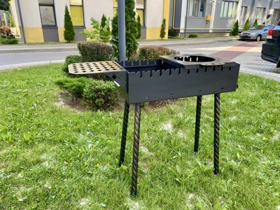 Мангал класичний з розбірними ніжками на дачу та природу для барбекю та шашлику 3мм 75*36*18см кований мангал домашній гриль