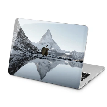 Чехол пластиковый для Apple MacBook Neo 13 (A18 Pro) 2026 (Снежные горы, озеро) A3404 макбук нэо 13" inch