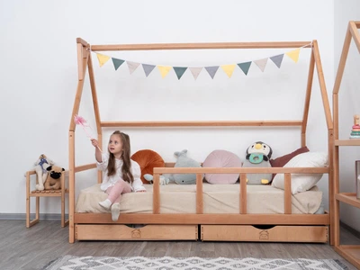 Детская кровать домик Монтессори от Busy Wood на ножках с ящиками 2х90см Модель 1 натуральное дерево 120х60 см