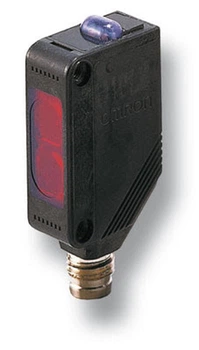 Фотоэлектрический датчик OMRON E3Z-D87